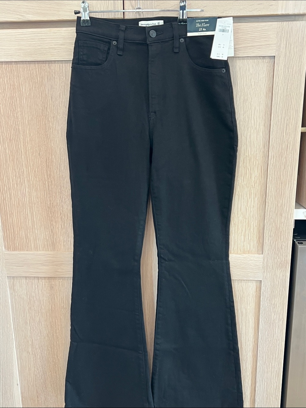 Abercrombie & Fitch Curve Love Black Flare Ultra High Rise Jeans (NWT)